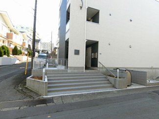 【エントランス】