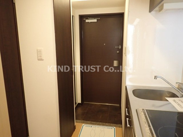 プレジオ東天満の玄関