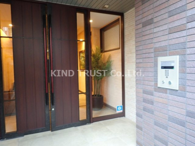 プレジオ東天満のエントランス