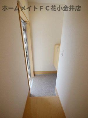 【玄関】 | ベルデュール | 同建物別室写真