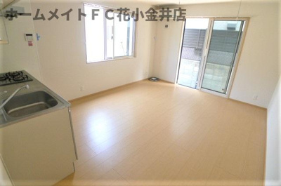 【居間・リビング】 | ベルデュール | 同建物別室写真