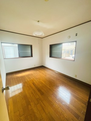 センチュリーハウス1の洋室