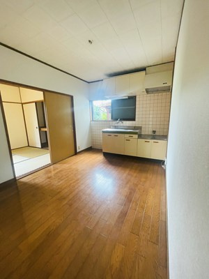 センチュリーハウス1の居間・リビング