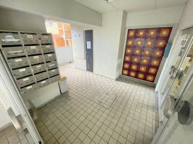 丸岡マンションのロビー