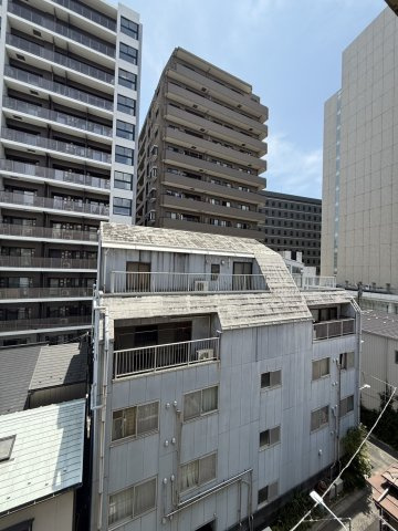 アクシルコート上野の展望