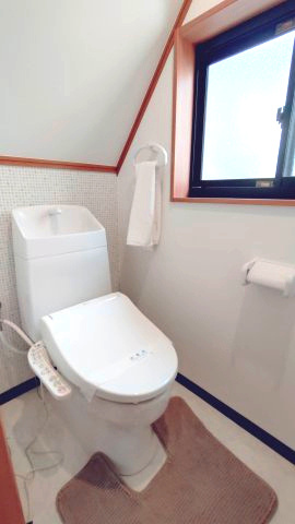 東大阪市新上小阪　中古一戸建のトイレ|2階