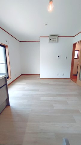 東大阪市新上小阪　中古一戸建の居間・リビング