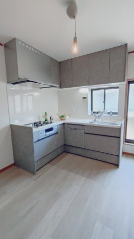 東大阪市新上小阪　中古一戸建のキッチン