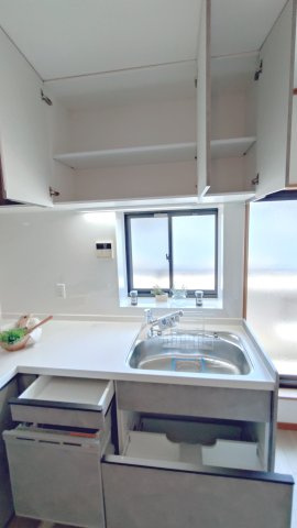 東大阪市新上小阪　中古一戸建のキッチン