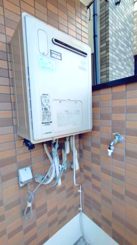 東大阪市新上小阪　中古一戸建の発電・温水設備