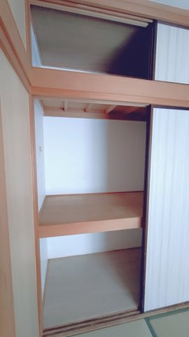 東大阪市新上小阪　中古一戸建の収納