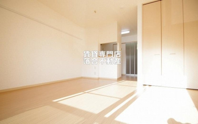 【寝室】 | プロミネンス | 使い勝手のいいお部屋