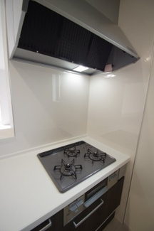 【キッチン】 | 【仲介手数料無料！！】稲城市坂浜4丁目　新築戸建て（全3棟）1号棟　5099万円