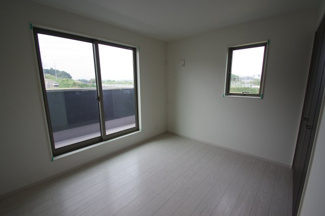 【洋室】 | 【仲介手数料無料！！】稲城市坂浜4丁目　新築戸建て（全3棟）1号棟　5099万円 | 2階洋室6帖