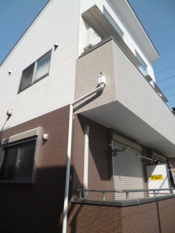 府中市多磨町１丁目のアパートの外観