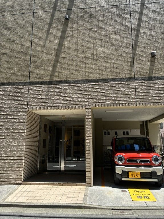 ソレアード1101の駐車場