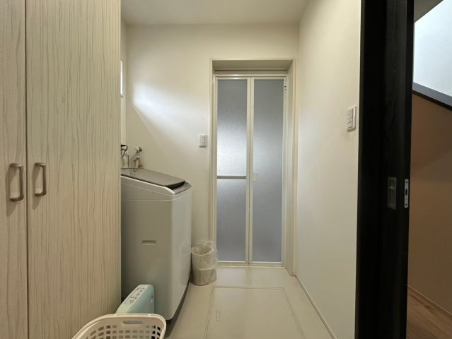 賀露町西4LDK中古住宅の浴室