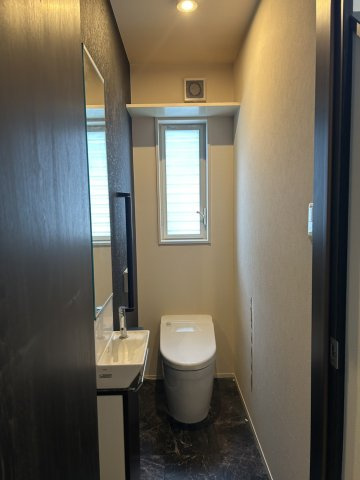 賀露町西4LDK中古住宅の洋室