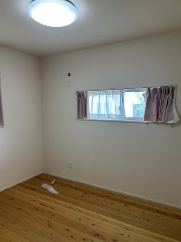 賀露町西4LDK中古住宅の収納