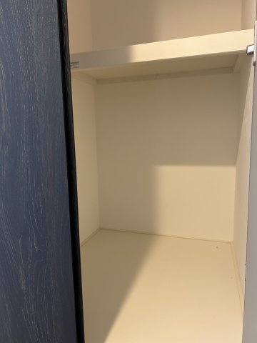 賀露町西4LDK中古住宅の洋室