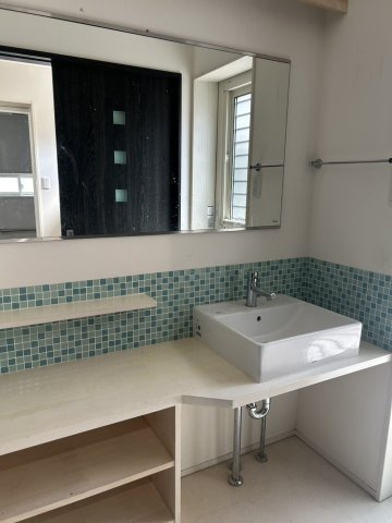 賀露町西4LDK中古住宅の脱衣所