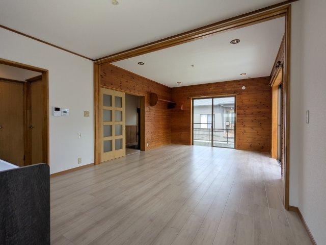 岩出市中黒・中古戸建・116008の居間・リビング