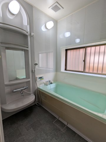 岩出市中黒・中古戸建・116008の浴室