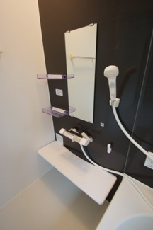 【浴室】 | 【仲介手数料無料！！】稲城市坂浜4丁目　新築戸建て（全3棟）2号棟　4599万円