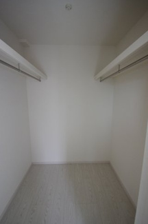 【収納】 | 【仲介手数料無料！！】稲城市坂浜4丁目　新築戸建て（全3棟）2号棟　4599万円 | ウォークインクローゼット