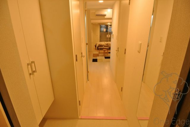 セレニテ梅田ESTの玄関