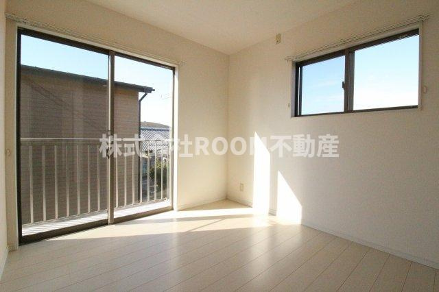 ジェンティルハウス植木の洋室|ゆったりした洋室です