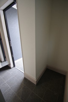 【収納】 | 【仲介手数料無料！！】稲城市坂浜4丁目　新築戸建て（全3棟）3号棟　4999万円 | 玄関の土間収納