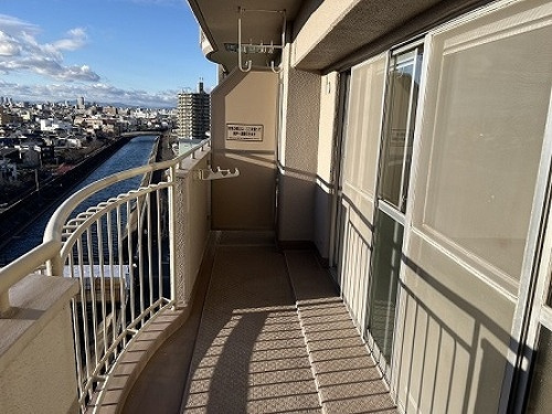 シャトー八戸の里のバルコニー|バルコニー　※前回募集時／２０２２年１月の写真