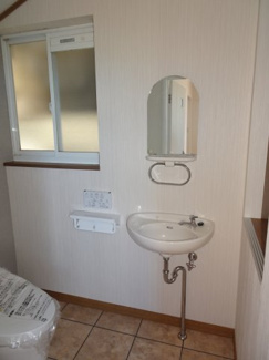 【トイレ】 | 宝塚市中筋山手2丁目11の14　中古一戸建て