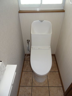 【トイレ】 | 宝塚市中筋山手2丁目11の14　中古一戸建て