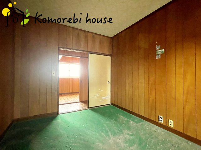 蓮田市閏戸　中古一戸建ての洋室