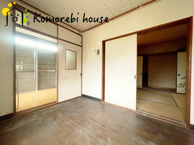 蓮田市閏戸　中古一戸建ての居間・リビング|ゆったりとしたリビングです