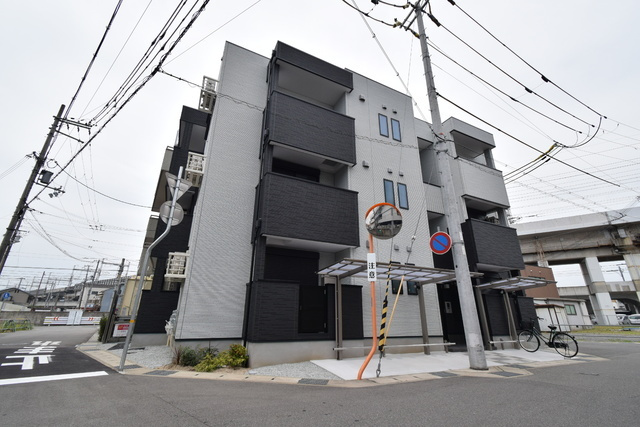 メゾン・ハクトー姫路駅前の外観