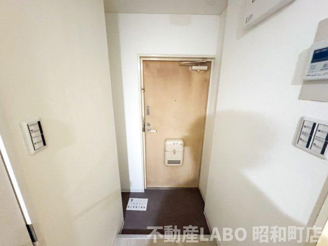 ジョイフルミサキの玄関