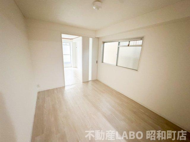 ジョイフルミサキの内装