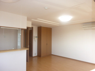 【居間・リビング】 | イースト　ステージ | リビング