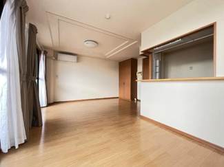 【居間・リビング】 | イースト　ステージ | リビング