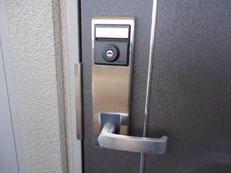 【玄関】 | レジデンス南台 | 玄関