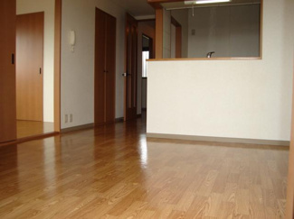 【居間・リビング】 | レジデンス南台 | リビング