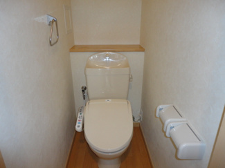 【トイレ】 | パストラル・ヴィラ | シャワー付トイレ