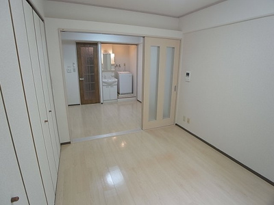 【洋室】 | パルメゾン北町 | 開放感の有る明るいお部屋です