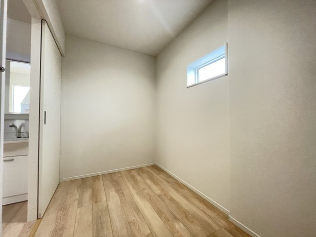 クレイドルガーデン八戸市桜ケ丘 第12 1号棟の独立洗面台