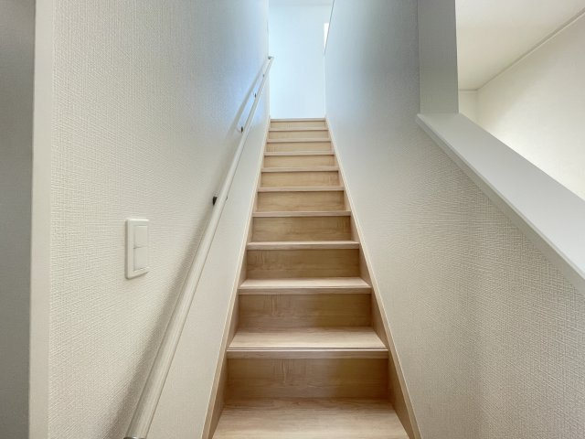 クレイドルガーデン八戸市桜ケ丘 第12 1号棟の洋室