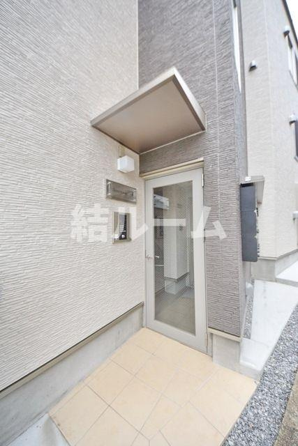 練馬区貫井２丁目のアパートのエントランス