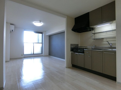 【居間・リビング】 | ヴァンベールしののめ　B棟